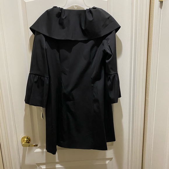 Coat - Picture 4 of 4